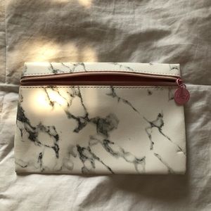 Ipsy makeup/travel bag